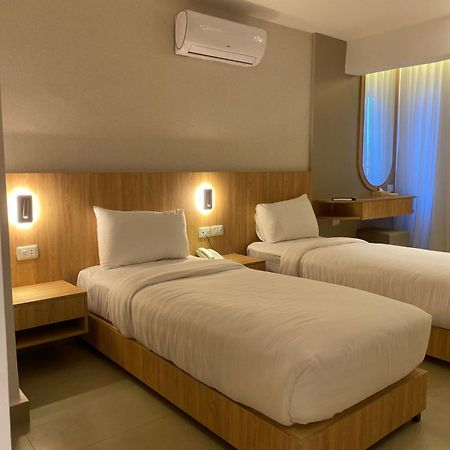 Gardens Hotel アンマン エクステリア 写真